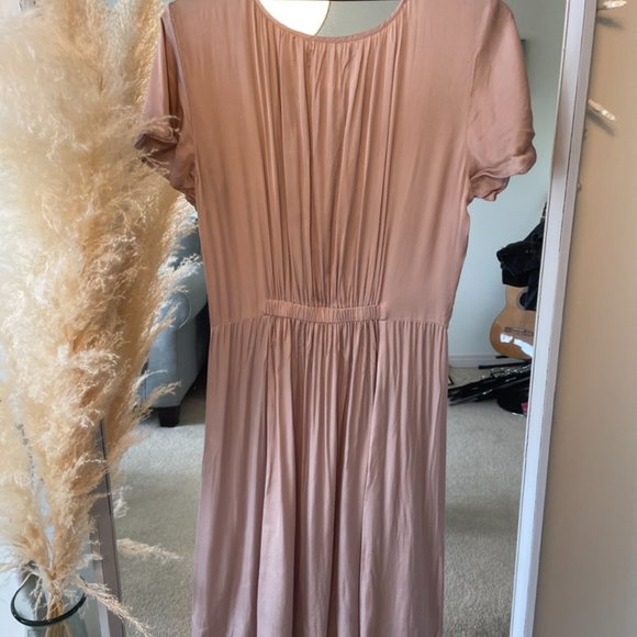 Elegant silk pink dress - Picture 2 of 2